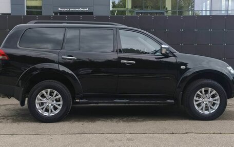 Mitsubishi Pajero Sport II рестайлинг, 2015 год, 2 750 000 рублей, 4 фотография