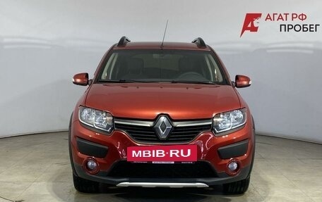Renault Sandero II рестайлинг, 2015 год, 700 000 рублей, 2 фотография