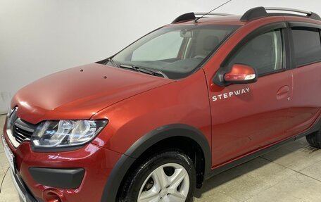 Renault Sandero II рестайлинг, 2015 год, 700 000 рублей, 9 фотография