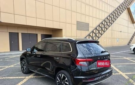Skoda Karoq I, 2022 год, 1 670 000 рублей, 6 фотография