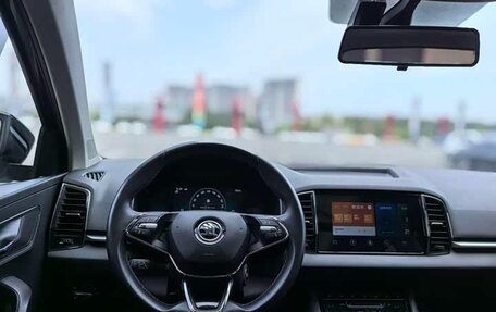 Skoda Karoq I, 2022 год, 1 670 000 рублей, 12 фотография