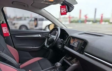 Skoda Karoq I, 2022 год, 1 670 000 рублей, 9 фотография