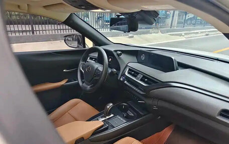 Lexus UX I, 2023 год, 2 287 000 рублей, 17 фотография