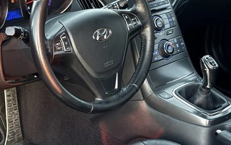 Hyundai Genesis Coupe I рестайлинг, 2011 год, 1 000 000 рублей, 4 фотография