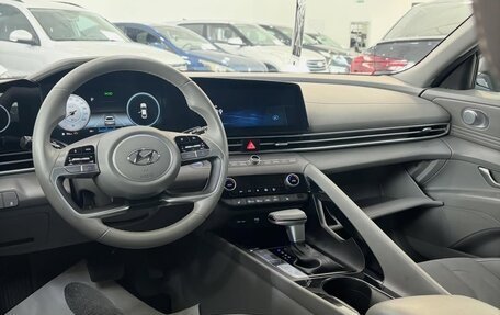 Hyundai Elantra, 2023 год, 1 620 000 рублей, 6 фотография