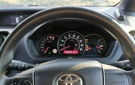 Toyota Voxy III, 2018 год, 1 800 000 рублей, 17 фотография