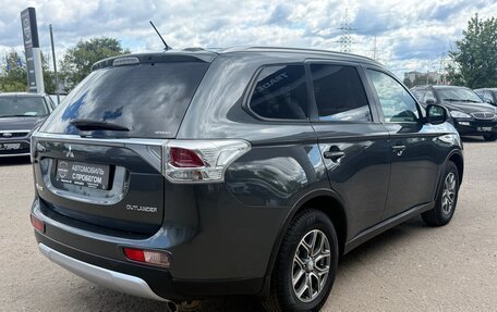 Mitsubishi Outlander III рестайлинг 3, 2014 год, 1 465 000 рублей, 6 фотография