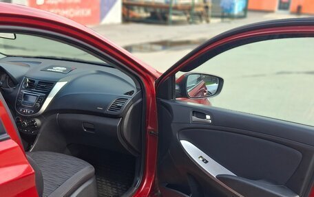 Hyundai Solaris II рестайлинг, 2016 год, 850 000 рублей, 14 фотография