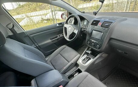 Volkswagen Golf V, 2004 год, 270 000 рублей, 2 фотография