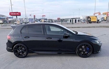Volkswagen Golf VIII, 2023 год, 2 200 000 рублей, 4 фотография
