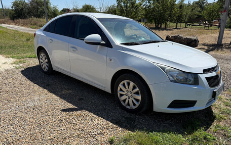 Chevrolet Cruze II, 2010 год, 650 000 рублей, 6 фотография