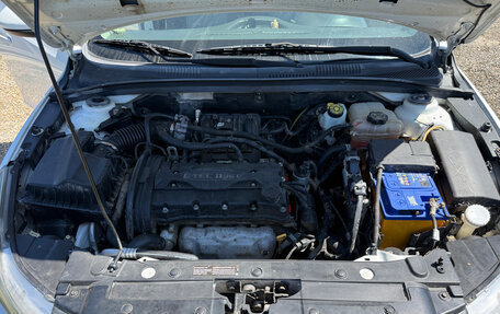 Chevrolet Cruze II, 2010 год, 650 000 рублей, 16 фотография