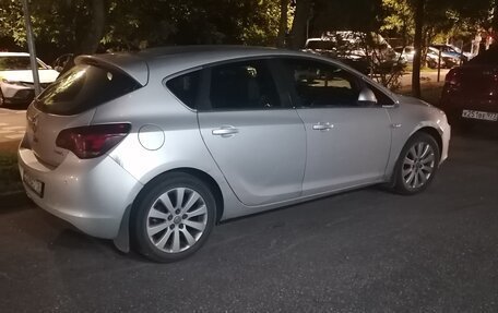 Opel Astra J, 2010 год, 490 000 рублей, 4 фотография