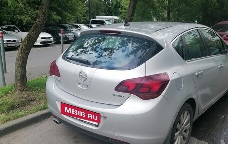Opel Astra J, 2010 год, 490 000 рублей, 3 фотография
