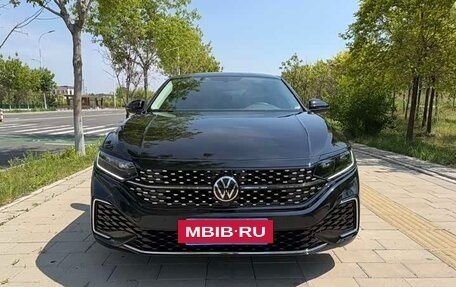 Volkswagen Passat B8 рестайлинг, 2023 год, 1 950 285 рублей, 2 фотография
