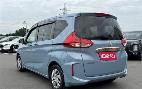 Honda Freed II, 2022 год, 1 320 000 рублей, 5 фотография