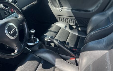 Audi TT, 2001 год, 1 400 000 рублей, 9 фотография