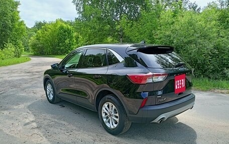 Ford Escape, 2020 год, 1 890 000 рублей, 3 фотография