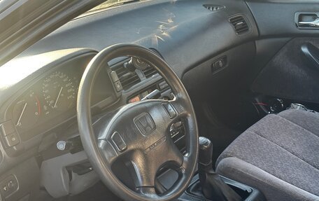 Honda Accord VII рестайлинг, 1993 год, 250 000 рублей, 7 фотография