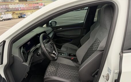 Volkswagen Golf VIII, 2023 год, 1 820 000 рублей, 3 фотография
