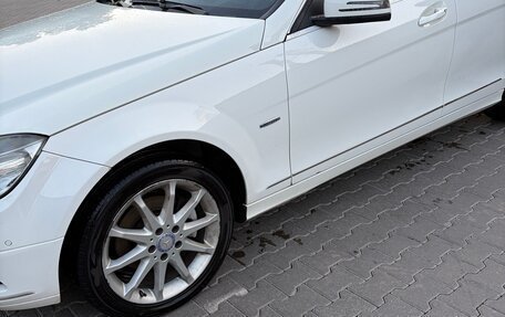 Mercedes-Benz C-Класс, 2010 год, 1 100 000 рублей, 3 фотография