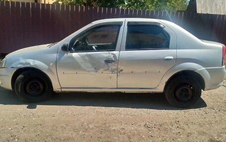 Renault Logan I, 2013 год, 315 000 рублей, 4 фотография