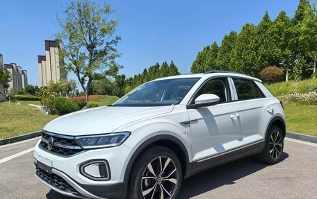 Volkswagen T-Roc I, 2026 год, 2 350 000 рублей, 2 фотография