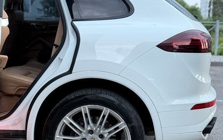 Porsche Cayenne III, 2015 год, 2 888 888 рублей, 10 фотография
