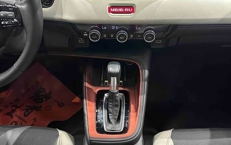 Honda Vezel, 2022 год, 1 355 999 рублей, 12 фотография