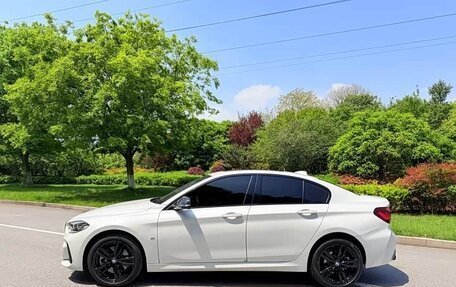 BMW 1 серия, 2023 год, 1 540 000 рублей, 5 фотография