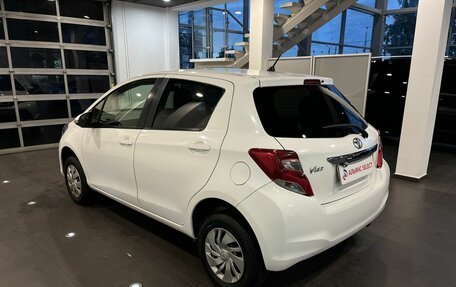 Toyota Vitz, 2014 год, 622 000 рублей, 5 фотография