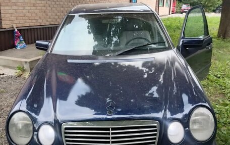 Mercedes-Benz E-Класс, 1998 год, 195 000 рублей, 2 фотография