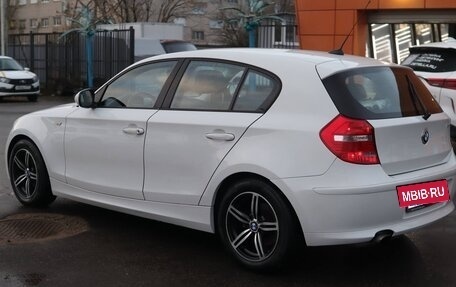 BMW 1 серия, 2011 год, 700 000 рублей, 4 фотография