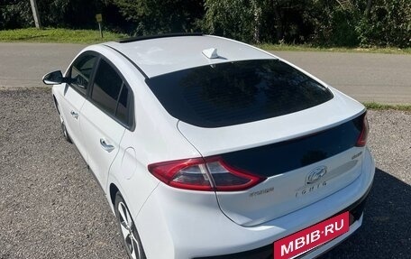 Hyundai IONIQ, 2018 год, 1 950 000 рублей, 21 фотография