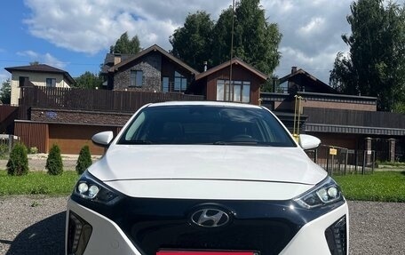 Hyundai IONIQ, 2018 год, 1 950 000 рублей, 30 фотография