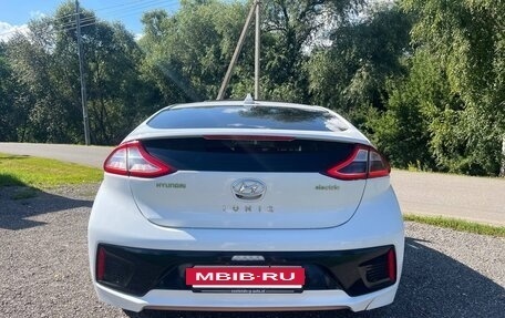 Hyundai IONIQ, 2018 год, 1 950 000 рублей, 28 фотография