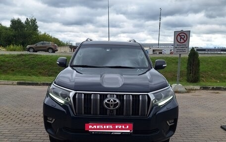 Toyota Land Cruiser Prado 150 рестайлинг 2, 2018 год, 4 100 000 рублей, 2 фотография