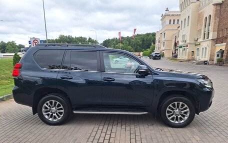 Toyota Land Cruiser Prado 150 рестайлинг 2, 2018 год, 4 100 000 рублей, 7 фотография