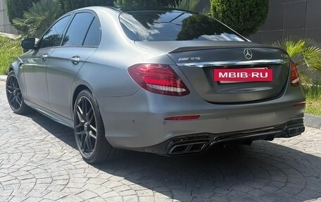 Mercedes-Benz E-Класс AMG, 2019 год, 5 700 000 рублей, 2 фотография