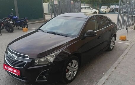 Chevrolet Cruze II, 2014 год, 850 000 рублей, 4 фотография