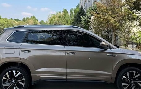 Skoda Karoq I, 2022 год, 1 750 000 рублей, 4 фотография