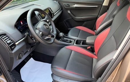 Skoda Karoq I, 2022 год, 1 750 000 рублей, 9 фотография