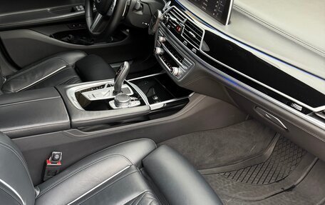 BMW 7 серия, 2019 год, 5 800 000 рублей, 9 фотография