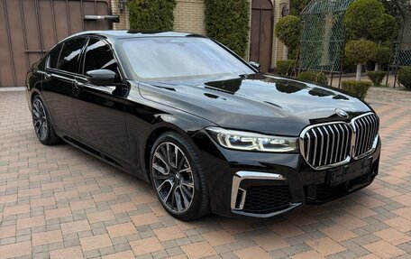 BMW 7 серия, 2019 год, 5 800 000 рублей, 3 фотография