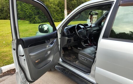 Toyota Land Cruiser Prado 120 рестайлинг, 2008 год, 2 080 000 рублей, 3 фотография