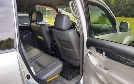 Toyota Land Cruiser Prado 120 рестайлинг, 2008 год, 2 080 000 рублей, 5 фотография