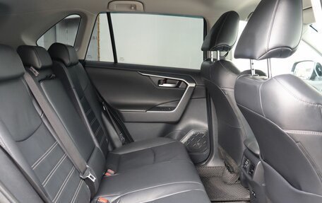 Toyota RAV4, 2020 год, 3 799 000 рублей, 22 фотография