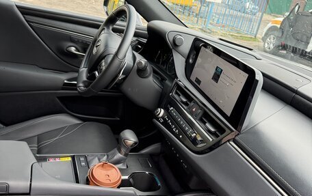 Lexus ES VII, 2023 год, 5 400 000 рублей, 13 фотография