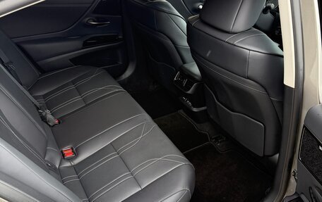 Lexus ES VII, 2023 год, 5 400 000 рублей, 17 фотография
