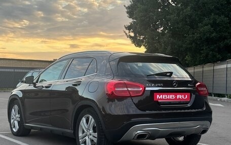 Mercedes-Benz GLA, 2014 год, 1 500 000 рублей, 3 фотография